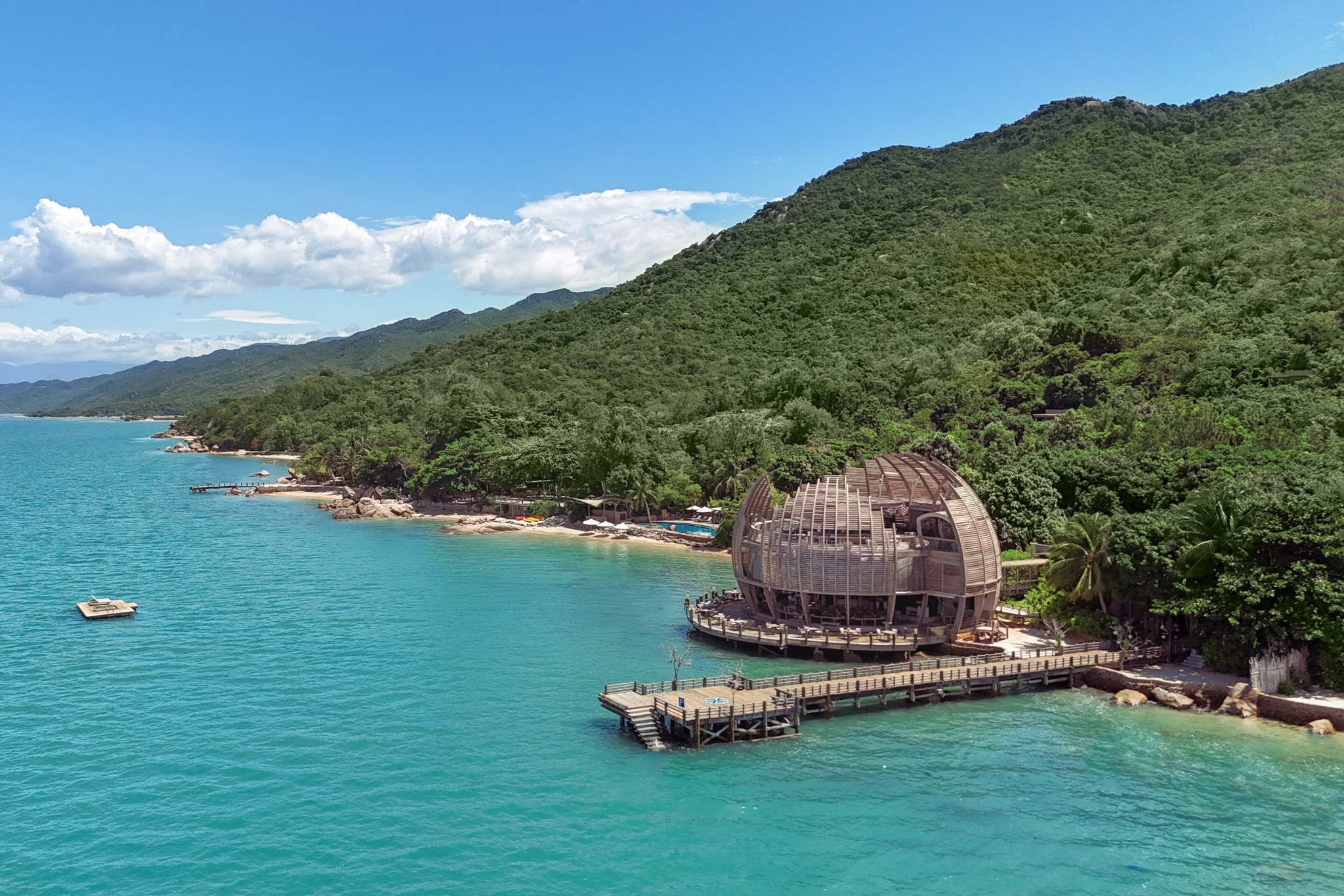 Nha Trang 4 mùa: từ điểm trú đông đến đô thị quốc tế