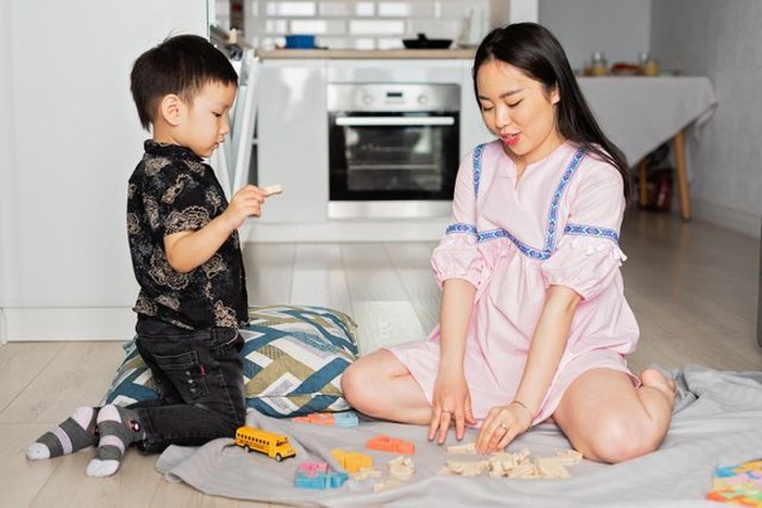 5 Cách Thể Hiện Tình Yêu Mà Con Thực Sự Hiểu