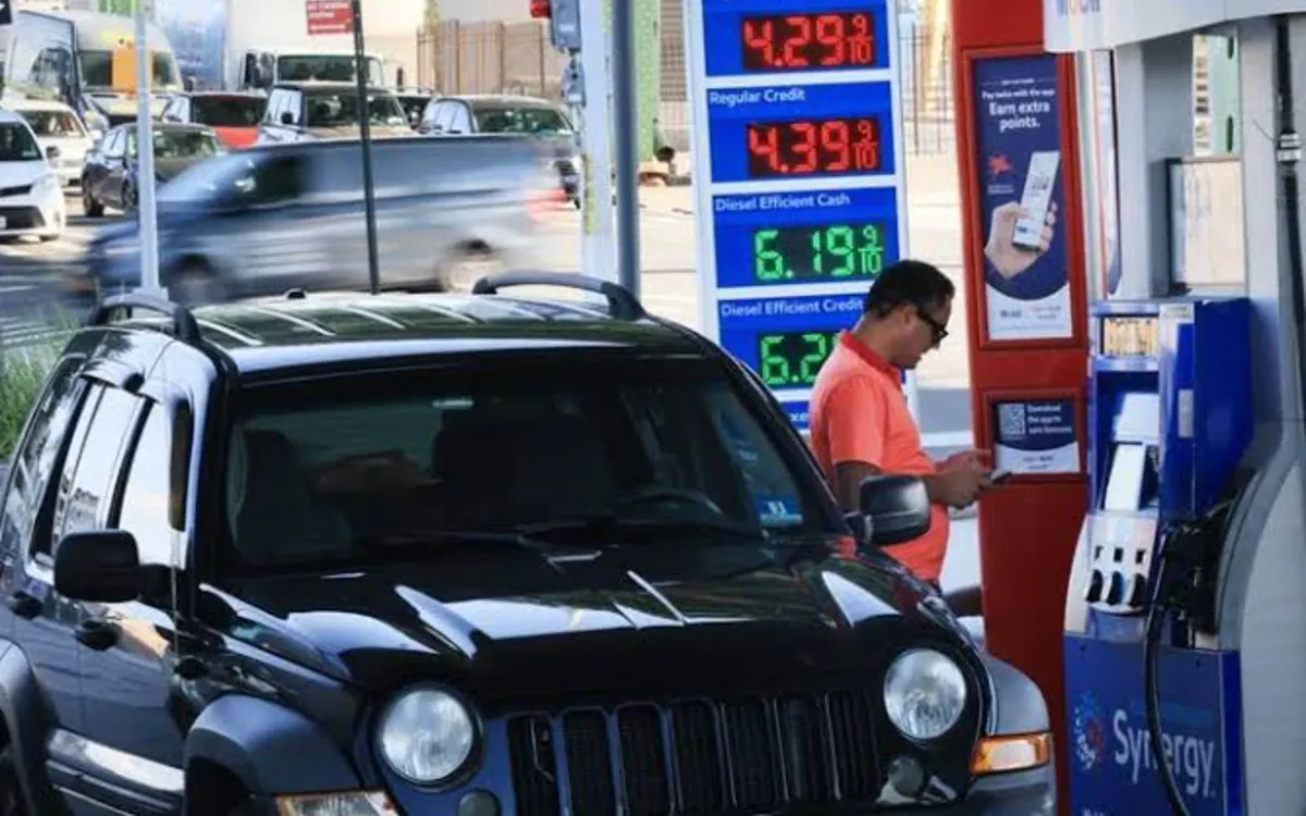 Lạm phát Mỹ tháng 9 vượt kỳ vọng: Fed có nên tăng lãi suất ngay?