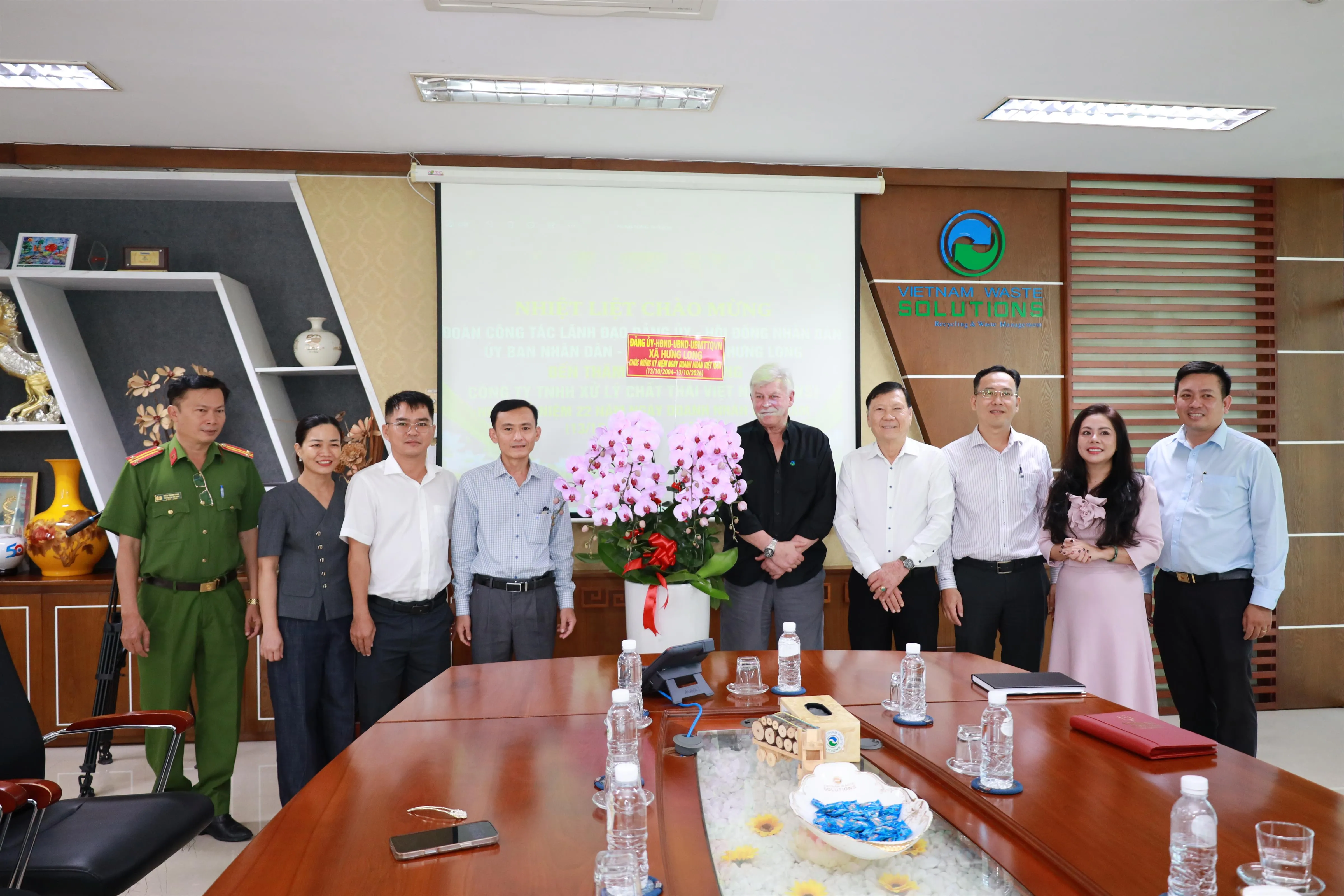 Việt Nam tăng tốc xây nhà máy xử lý rác phát điện