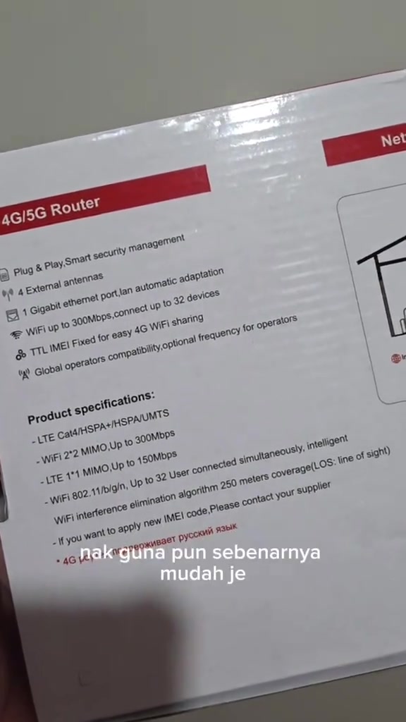 Senarai spesifikasi pada kotak router: LTE Cat4, WiFi sehingga 300Mbps, sehingga 32 peranti, satu port Gigabit ethernet dan empat antena luaran