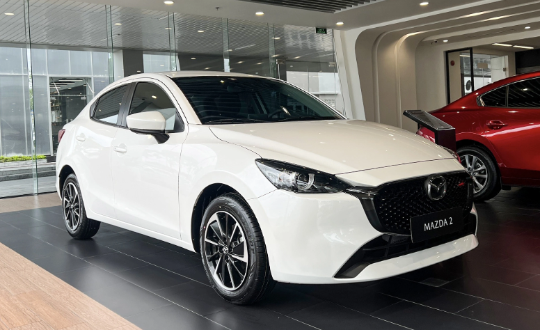 Bảng giá xe Mazda tháng 10: Mazda2 từ 418 triệu, CX-5 khởi điểm 699 triệu đồng