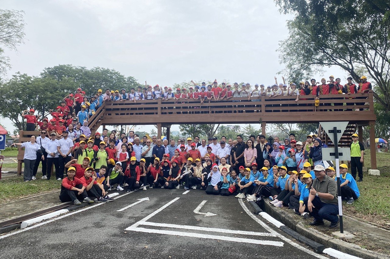 RM140,000 Dana STEM: Mengubah Bilik Digital Jadi Ruang Pembelajaran Interaktif