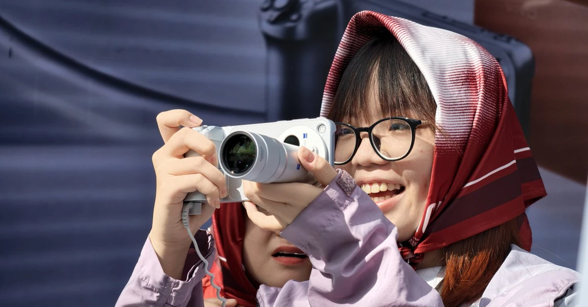 Vivo X500 Series và ống kính tele 400mm: Fancam phone đáng tiền cho fan concert?