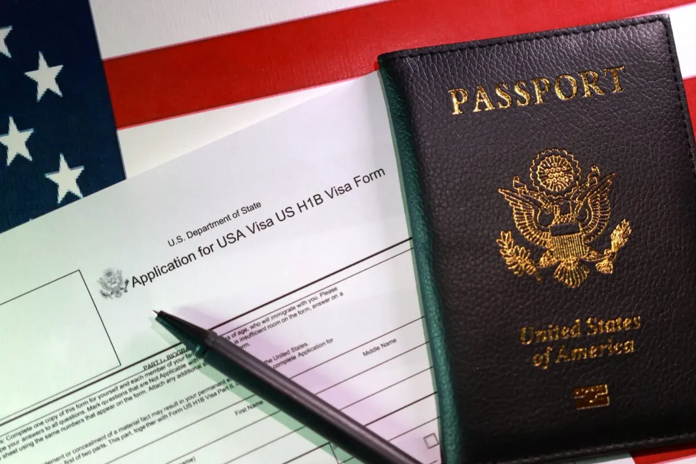 Phí visa H-1B và OPT tăng vọt: cơ hội việc làm của sinh viên quốc tế bị bẻ lái