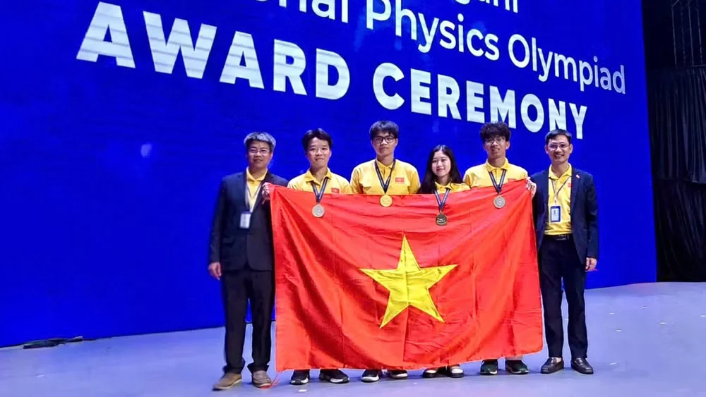 Học sinh Thanh Hóa giành huy chương tại Olympic Vật lí Quốc tế Al-Fergani