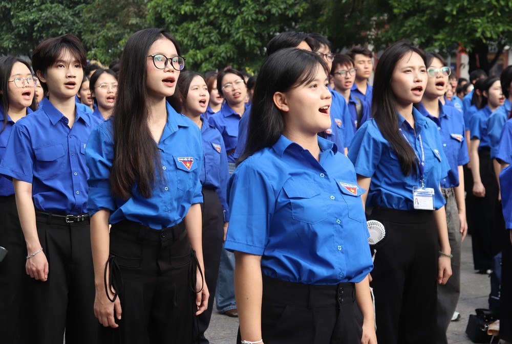 Hơn 3.000 thanh niên TP.HCM đồng ca Lên Đàng, xác lập kỷ lục Việt Nam