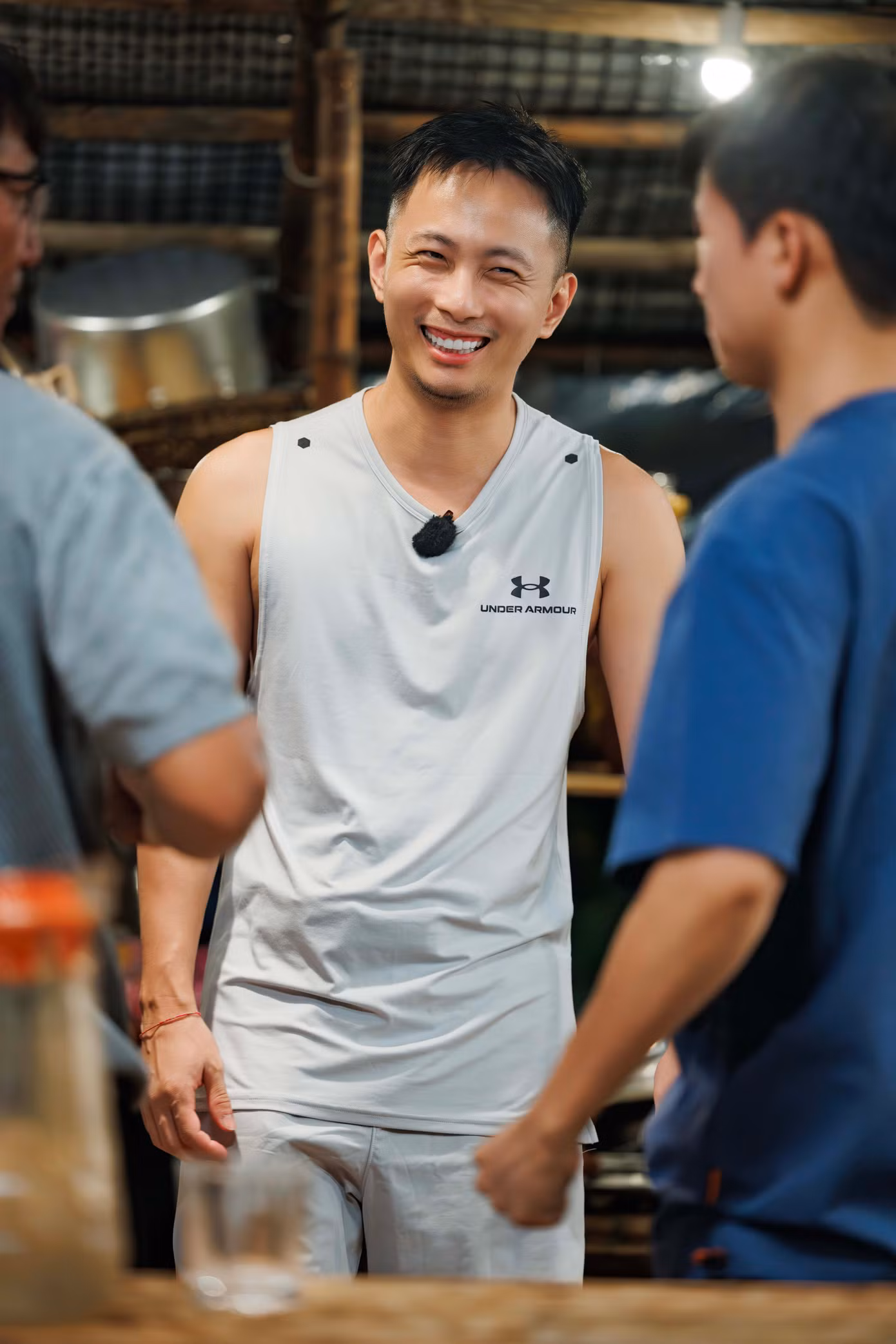 Jun Phạm và Duy Khánh học nấu ăn Huế trong show thực tế mới