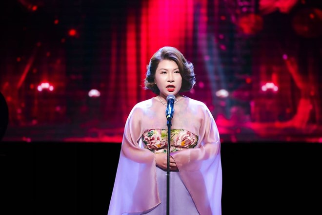 Phương Mai soprano tôn vinh tình mẫu tử qua MV “Lời yêu cho con”