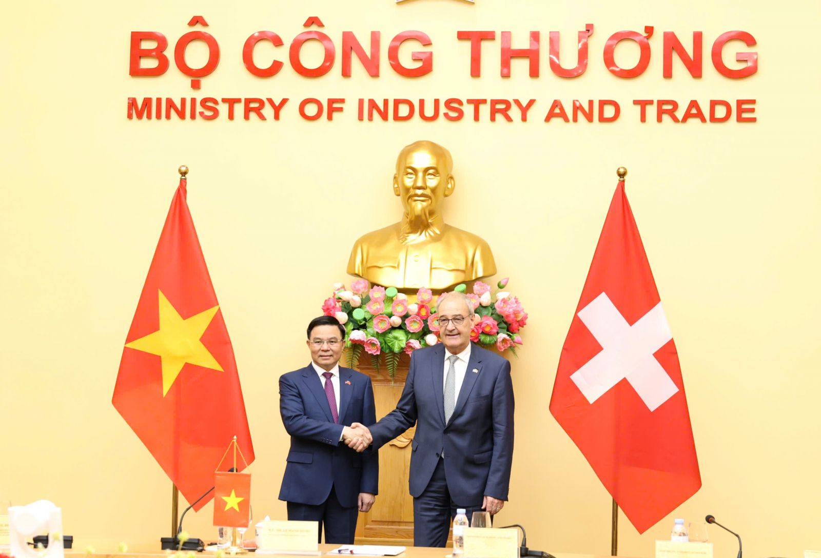 FTA Việt Nam EFTA: Cửa rộng ra châu Âu, bài toán là thực thi