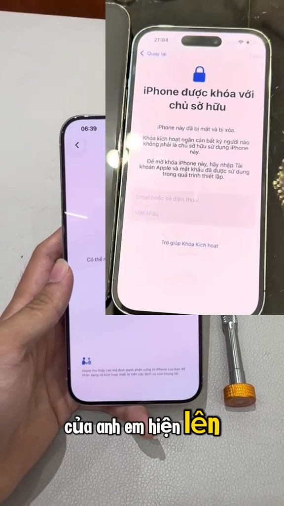 Màn hình iPhone hiện thông báo Khóa kích hoạt với dòng chữ iPhone được khóa với chủ sở hữu, yêu cầu nhập tài khoản Apple