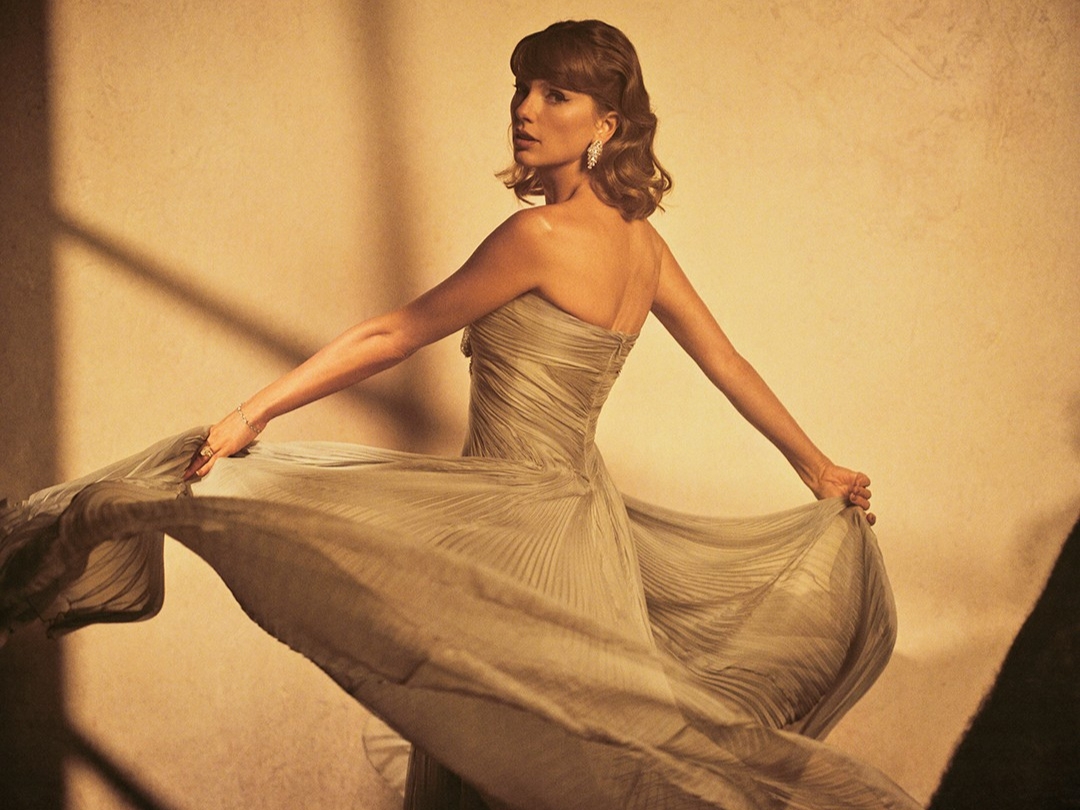 Taylor Swift tỏa sáng trong thiết kế Dior tùy chỉnh tại Academy Museum Gala