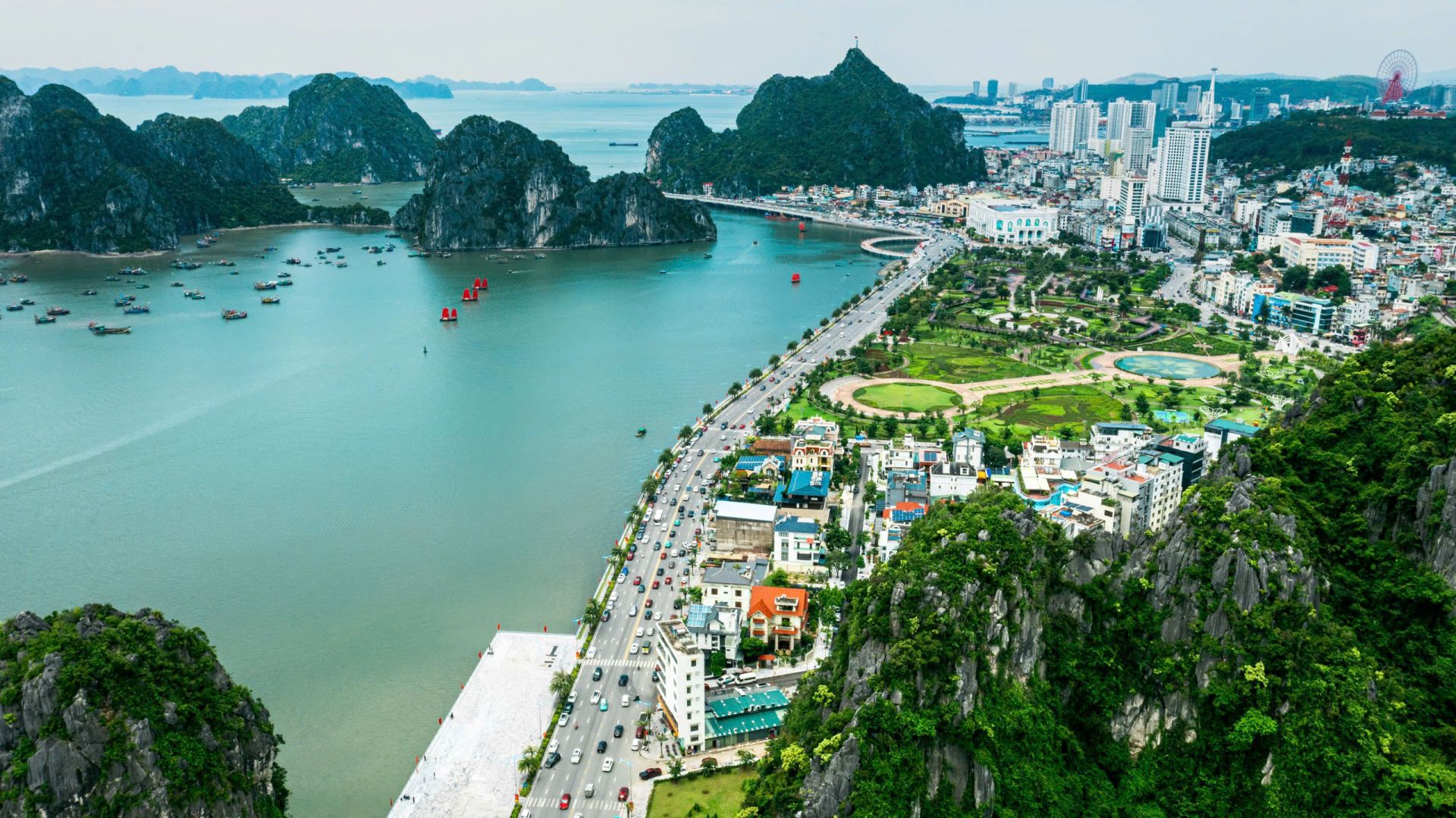 Quảng Ninh dẫn đầu tăng trưởng kinh tế: Bí quyết phía sau GRDP 12,54%