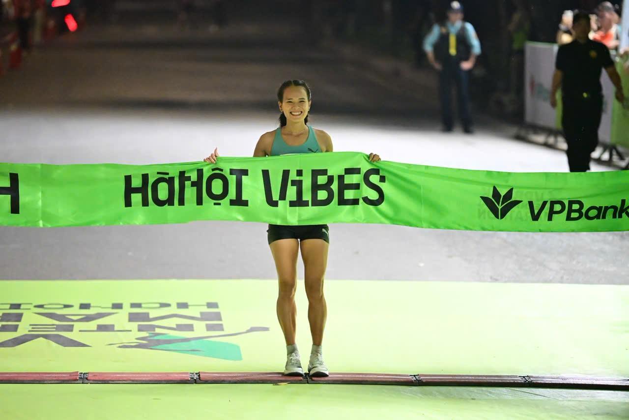 VPBank Hanoi Marathon: Khi Hà Nội thức giấc cùng 11.000 bước chạy