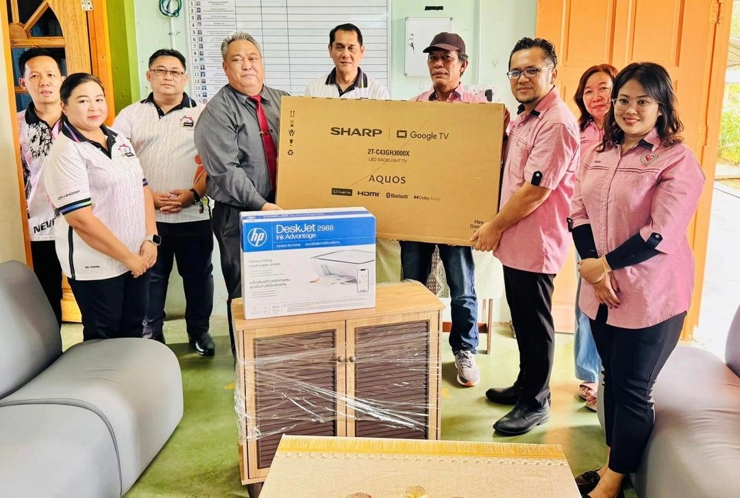 Sumbangan Peralatan Digital Mengubah Wajah Pembelajaran di Sekolah