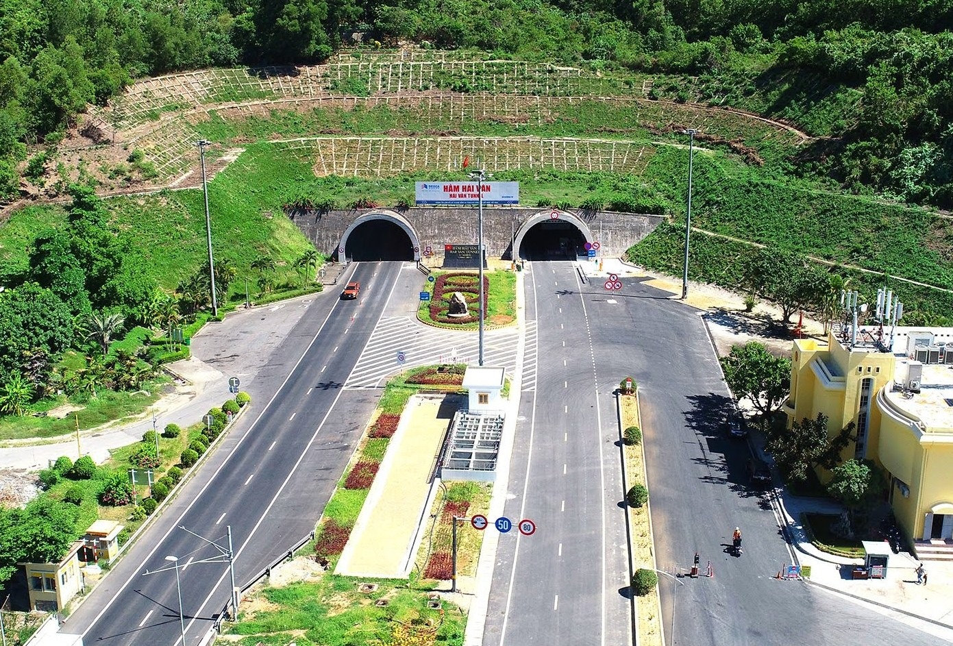 Hầm xuyên núi dài 6,2 km: Bước nhảy công nghệ của hạ tầng giao thông