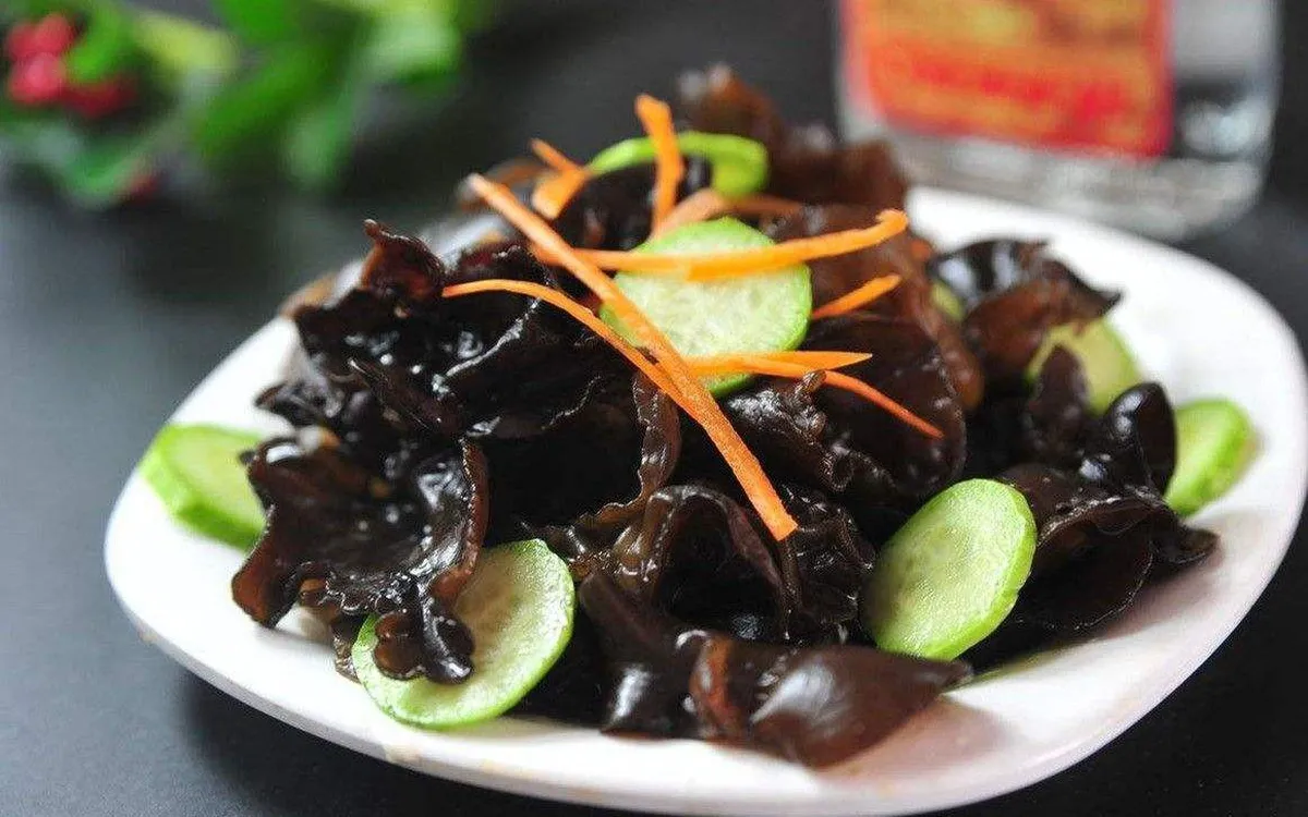 Những sai lầm phổ biến trong bếp nhà có thể biến thực phẩm thành mối nguy