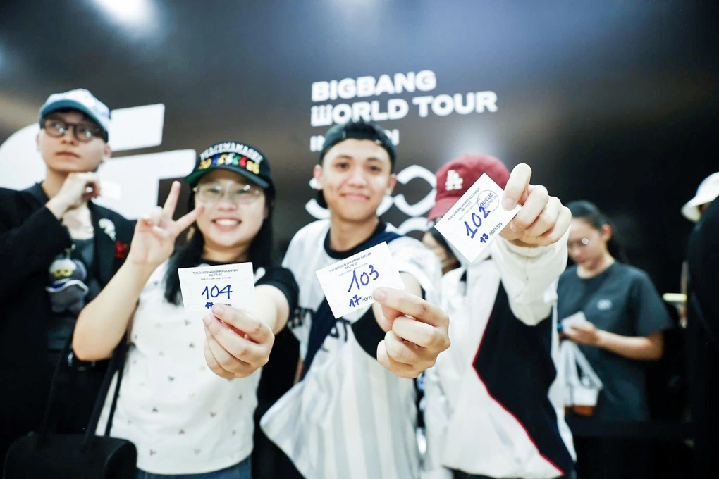 BIGBANG pop-up store ở Hà Nội: Khi ngân hàng hóa thành sân khấu K-pop