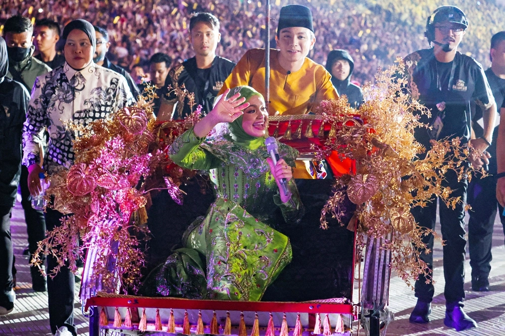 Bagaimana Gema Bumantara Mengangkat Seni Tradisional ke Panggung Moden