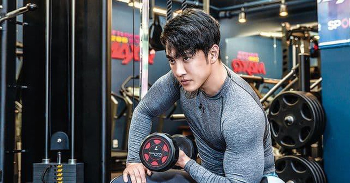 Tập thể hình quá sức: Đẹp hình thể, hại gan thận và sinh lý nam
