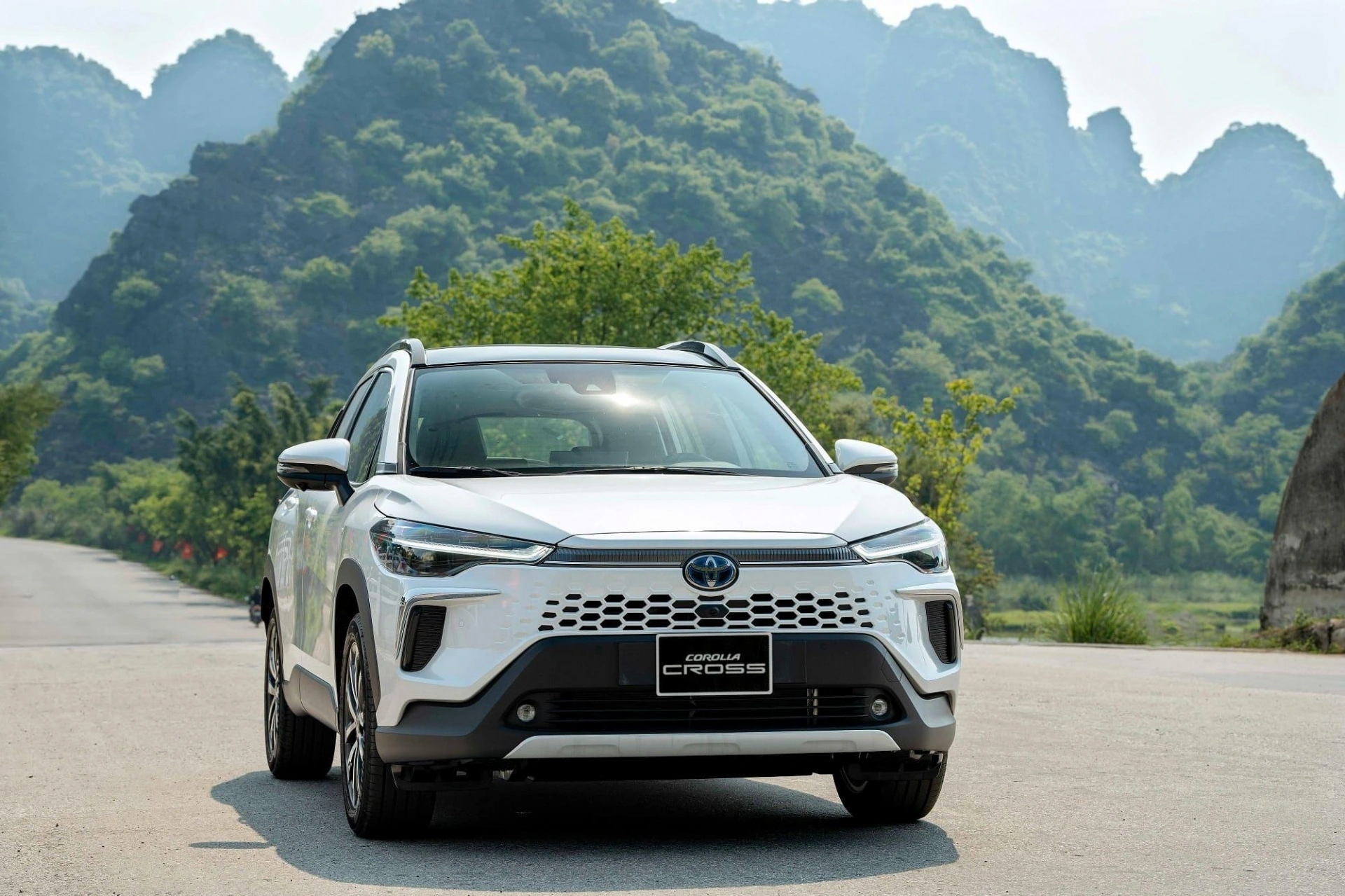 Xe hybrid không còn xa xỉ: người Việt đang đổi ưu tiên mua xe