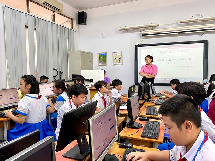 Kiểm tra định kỳ trên máy tính từ tháng 12: Nhà trường và phụ huynh cần chuẩn bị gì?