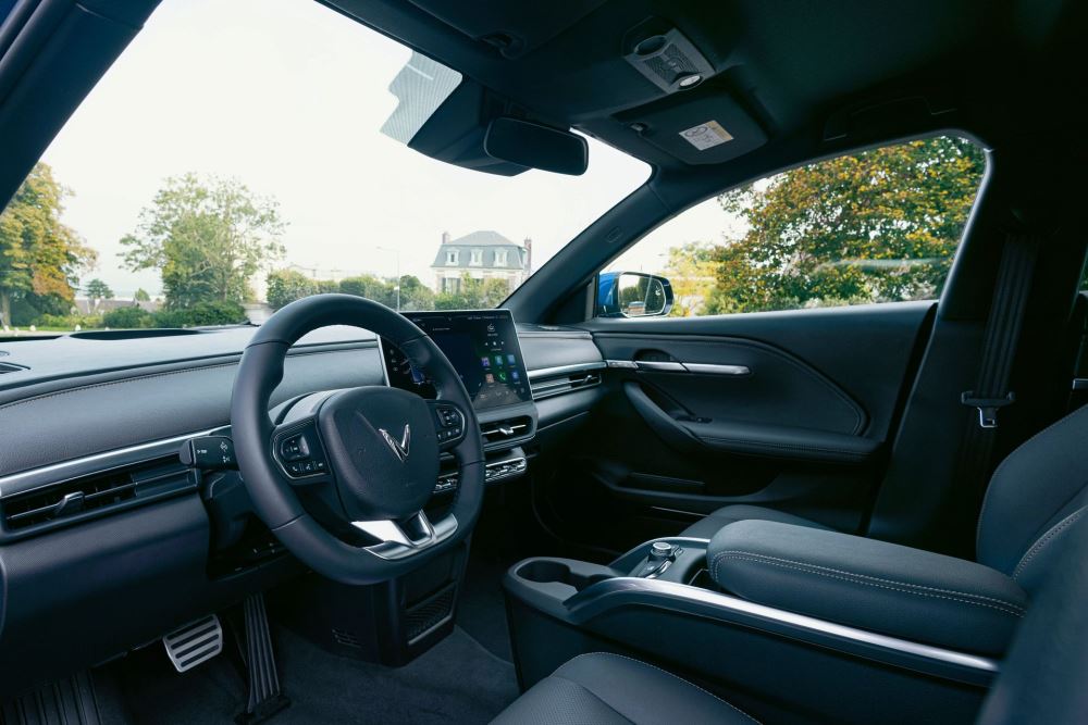 VinFast VF 6 Eco: SUV điện dưới 600 triệu đáng mua nhất cho gia đình