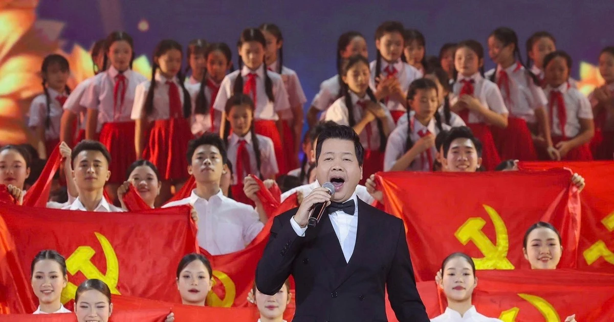 Khi concert quốc gia trở thành sân khấu tôn vinh tinh thần dân tộc