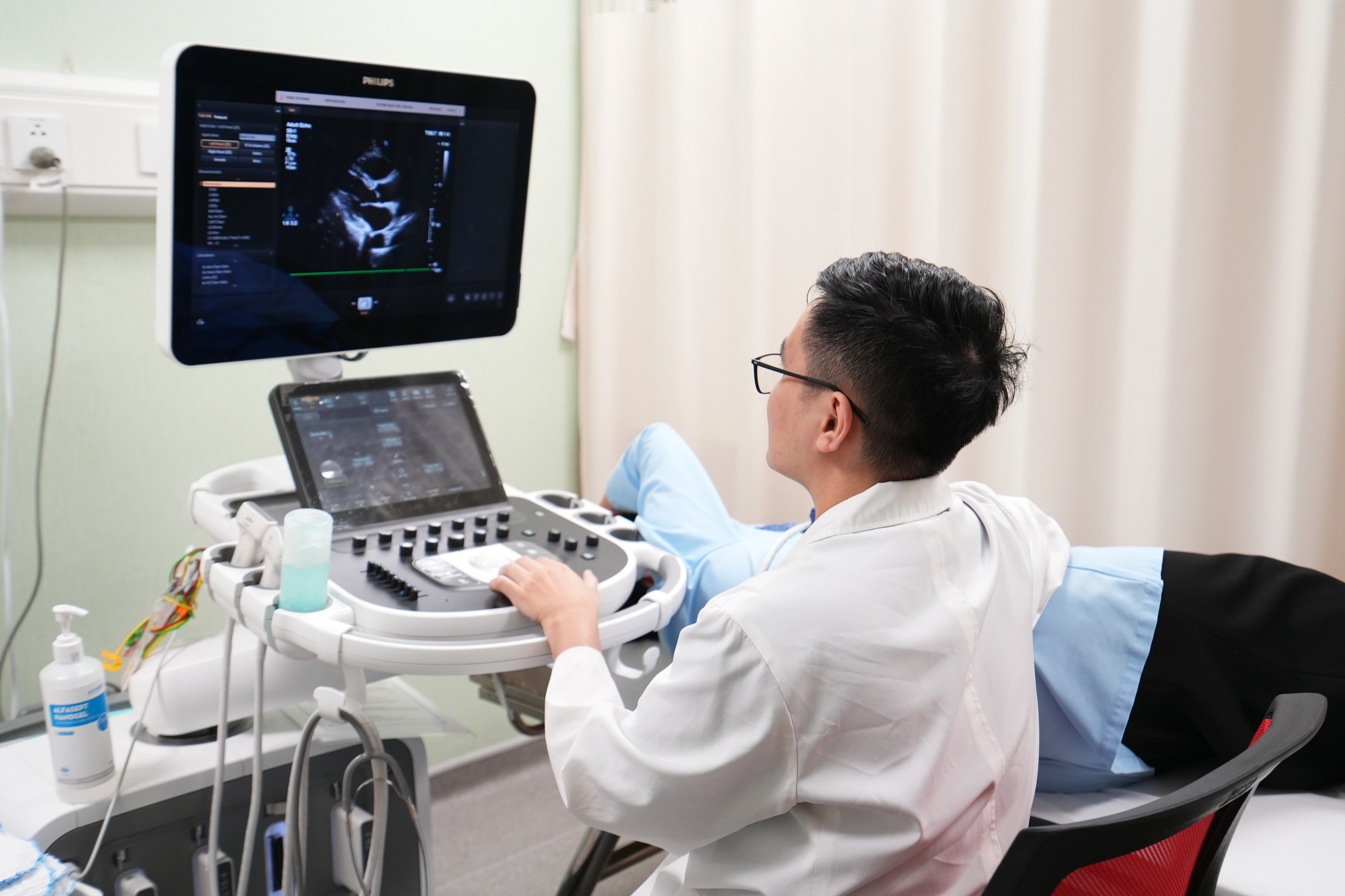 Giờ vàng nhồi máu cơ tim: Chậm một phút, mất cơ hội cứu cơ tim