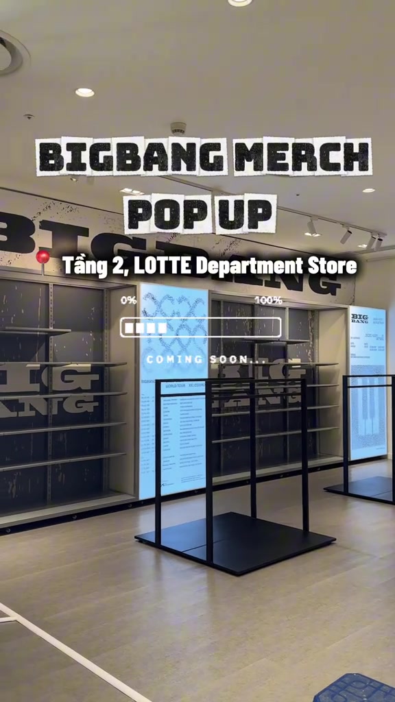 Không gian pop-up merch BIGBANG tại tầng 2 LOTTE Department Store Hà Nội với hệ kệ và bảng chữ BIGBANG MERCH POP UP