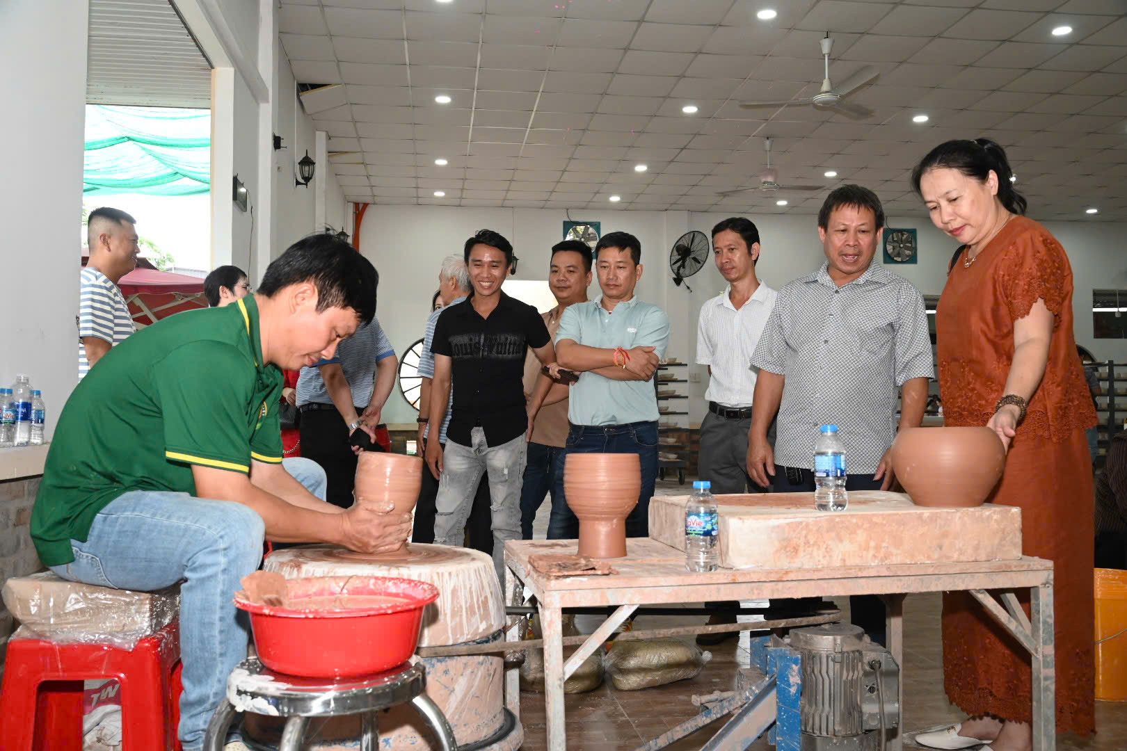 Làng gốm Bình Dương: Khi xưởng sản xuất hóa thành điểm đến du lịch