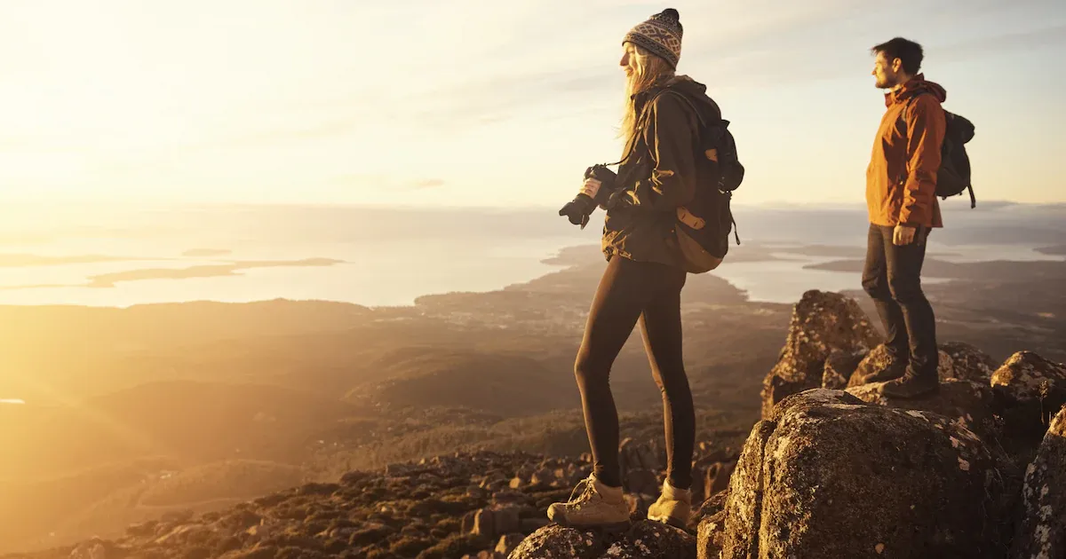 Máy Ảnh Full-Frame Giá Rẻ: So Sánh Cảm Biến Và Lấy Nét