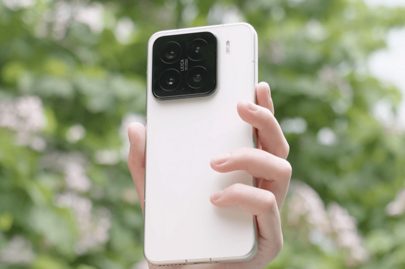 Samsung Galaxy S24 Ultra, iPhone 15 Pro Max hay Xiaomi 14 Ultra: Nên chọn máy nào khi đang giảm giá?