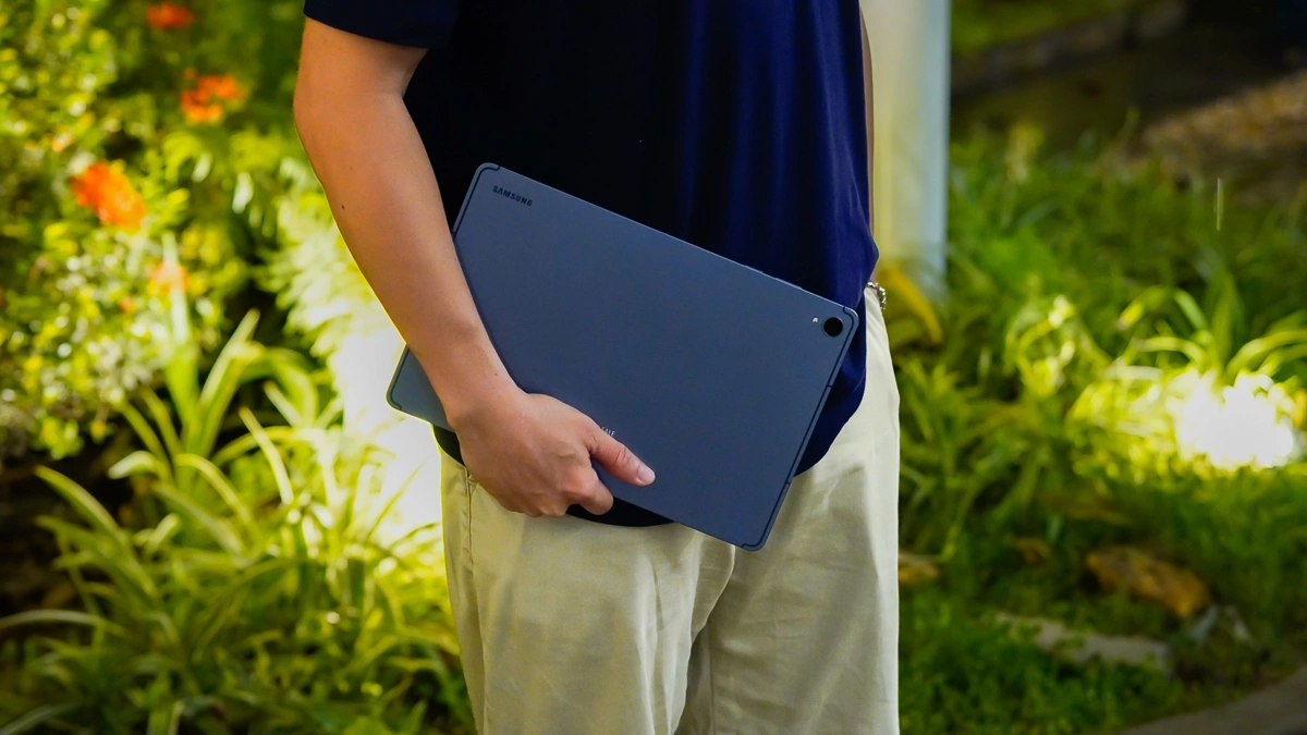 Samsung Galaxy Tab S12 Ultra vs S12 Plus: chọn tablet nào cho công việc và giải trí?