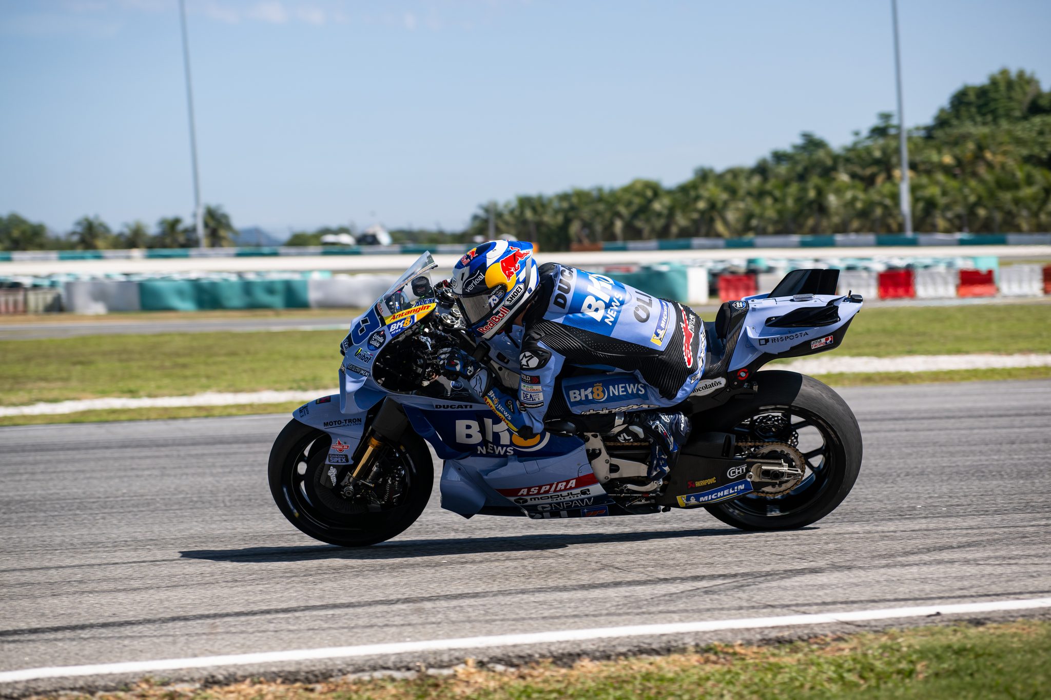 Bas Shuttle Grand Prix RM12 Sehala ke Litar Sepang: Panduan Bajet Lengkap