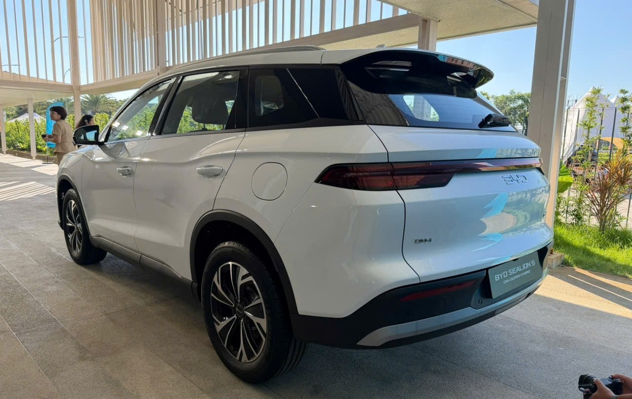 BYD Sealion 5 PHEV giá 659 triệu: Đáng chọn hơn CX-5 và Xforce?