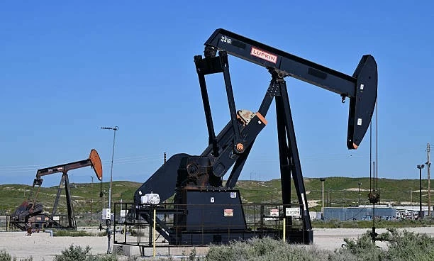 Mỹ tìm cách hạ giá dầu diesel: phối hợp nhà máy lọc dầu trong nước và quốc tế