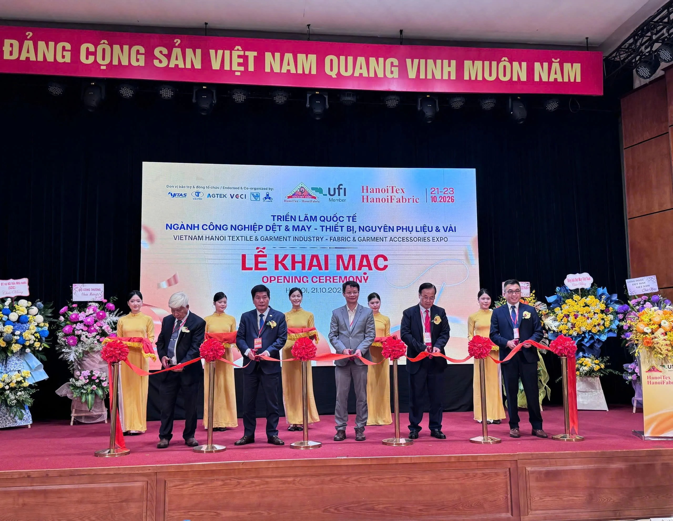 HanoiTex & HanoiFabric: Bệ phóng mới cho chuỗi cung ứng dệt may Việt Nam