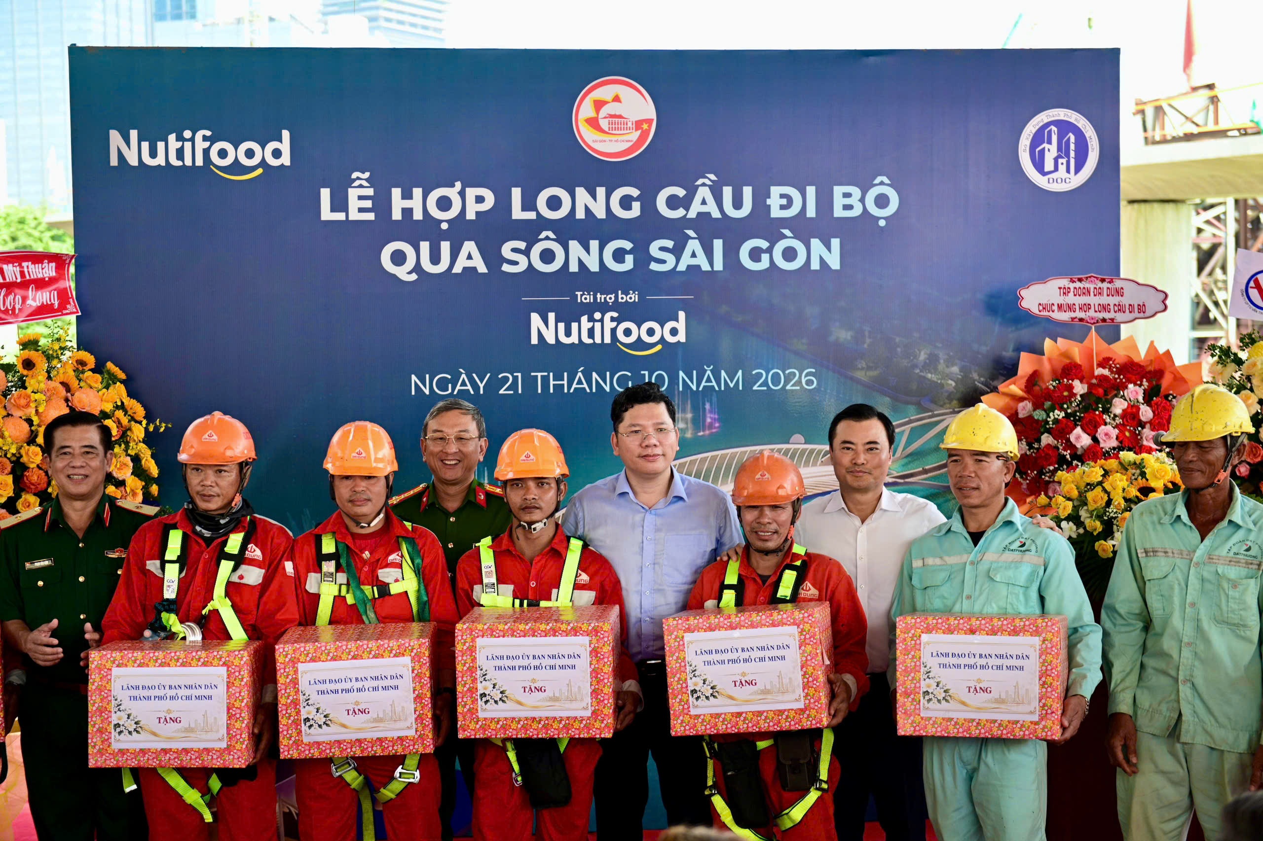 Cầu đi bộ lá dừa vượt sông Sài Gòn: bước ngoặt hạ tầng đô thị