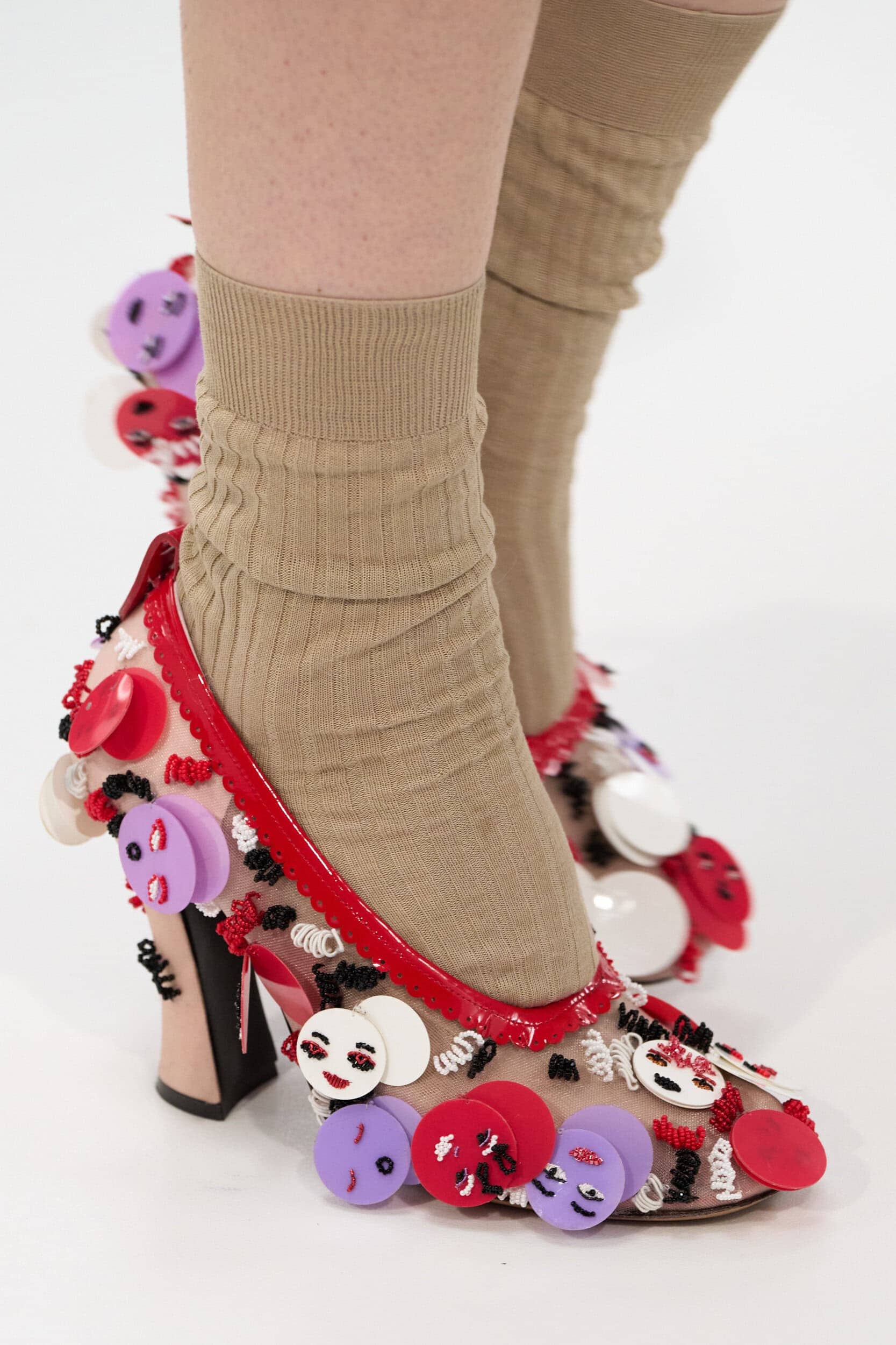 Sepatu Musim Semi Paling Inventif di Runway Mewah