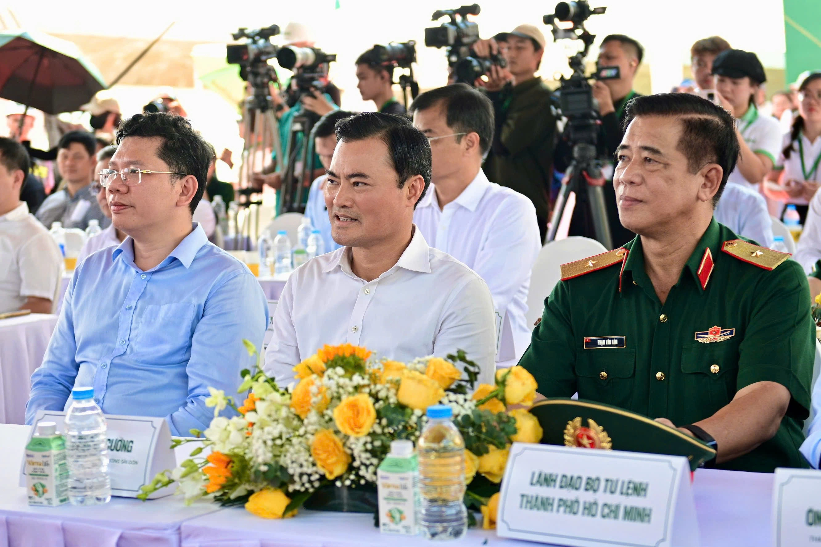 Cầu đi bộ lá dừa vượt sông Sài Gòn: bước ngoặt hạ tầng đô thị