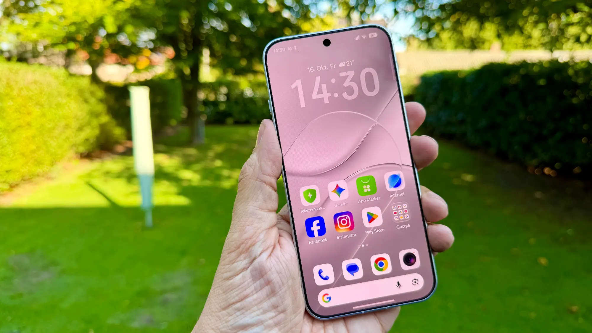 OPPO Find X10 Pro Max: Ba camera 200MP có xứng đáng?