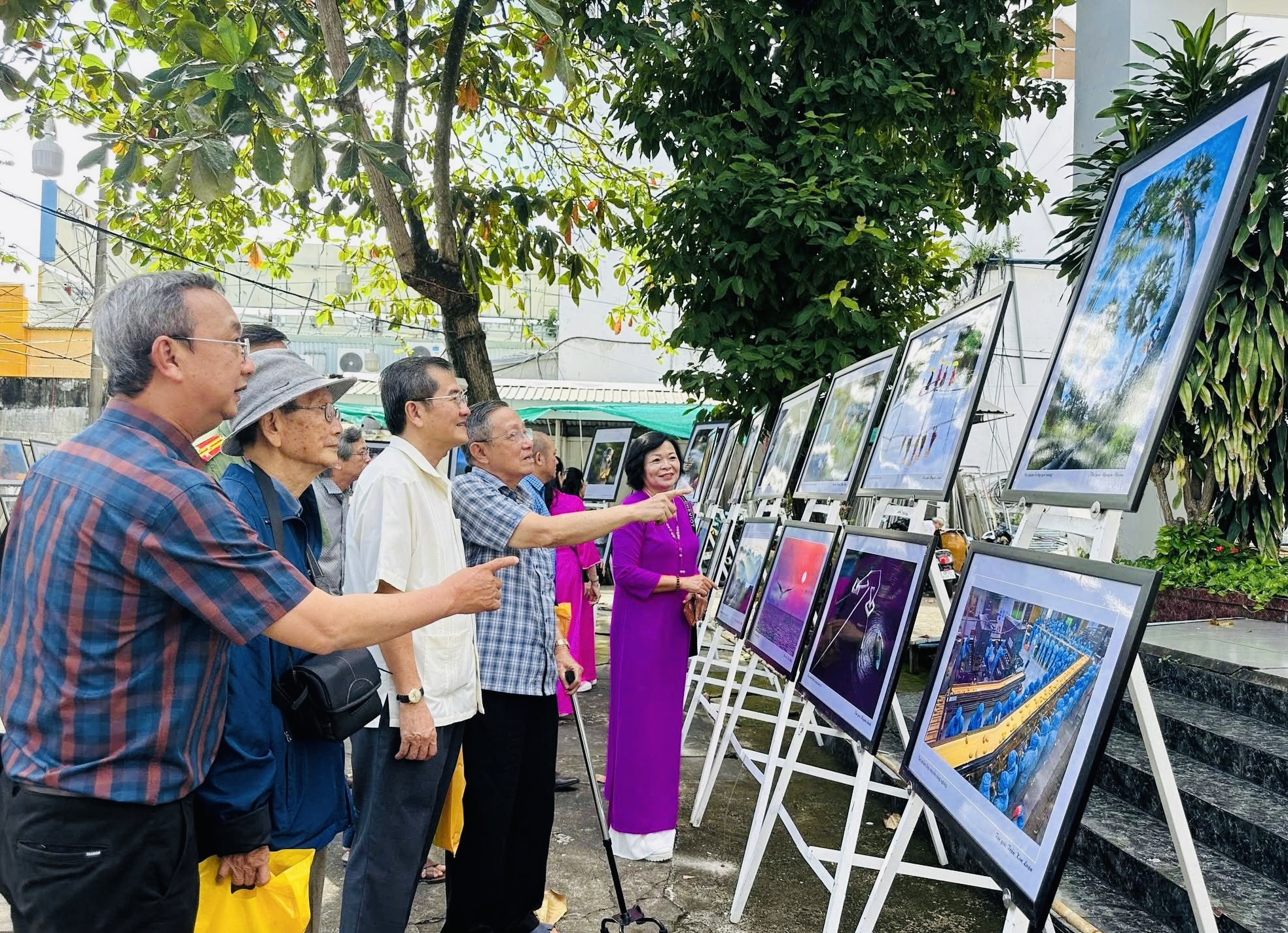 “Dấu ấn thời gian”: Khi nhiếp ảnh gia cao tuổi kể chuyện quê hương