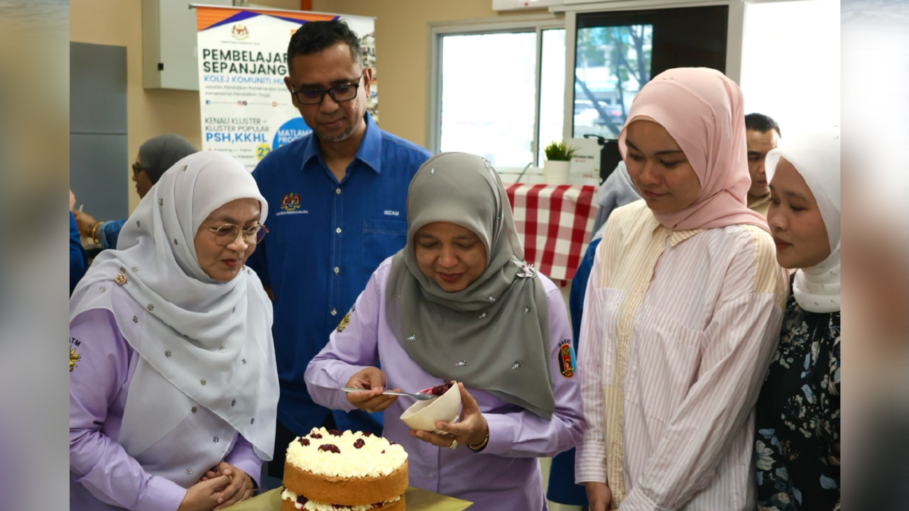 Lebih 10,300 Pelajar dan Guru Raih Manfaat Melalui Program Pendidikan Angkatan Tentera