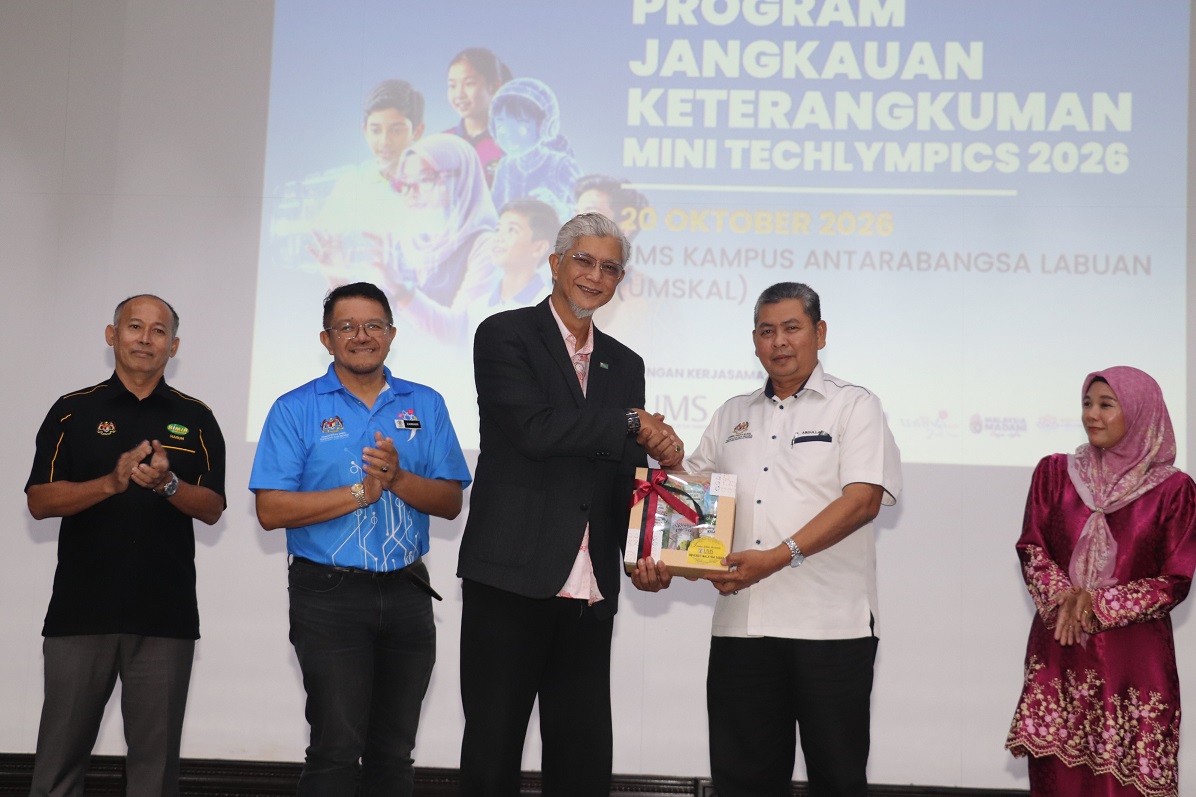STEM di Luar Kelas: Minat Sains Dibina Melalui Pengalaman
