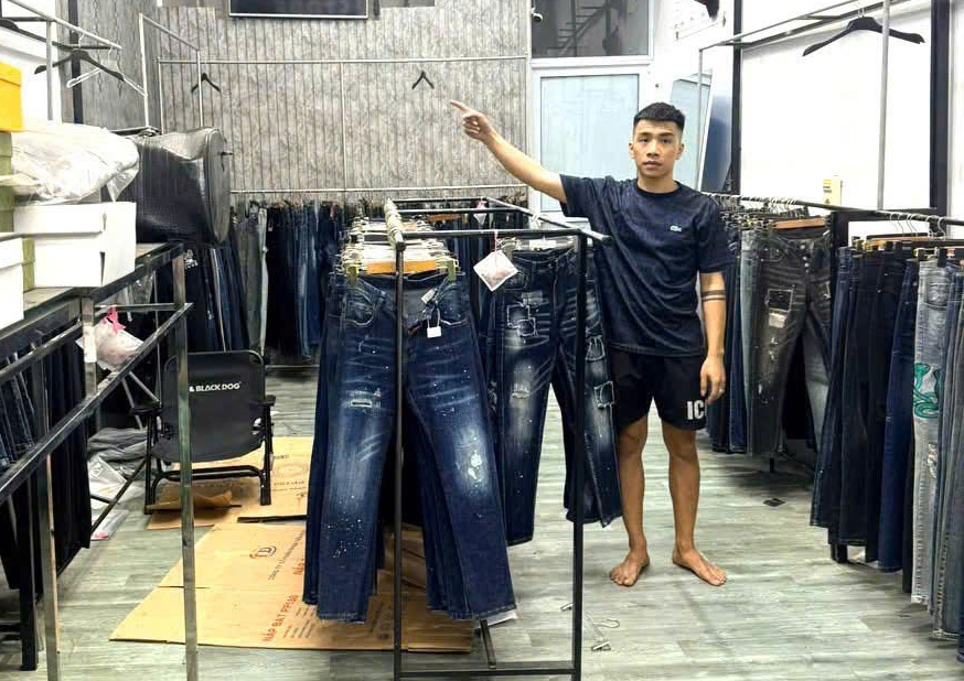 Cơ quan chức năng siết chặt trấn áp hàng giả thời trang cao cấp