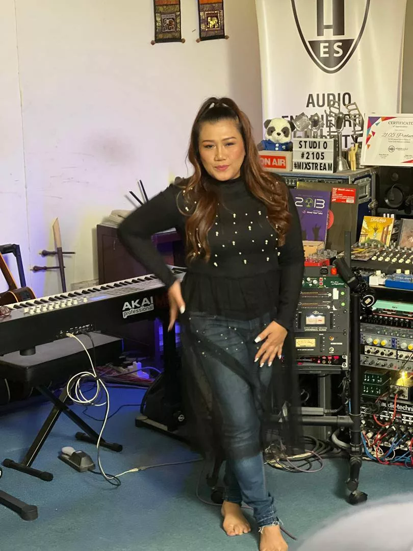 Dua Guru Vokal Bergabung Dalam Duet Paling Sukar