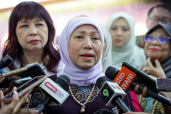 Kaunseling Profesional untuk Mangsa Gambar Intim Suntingan AI