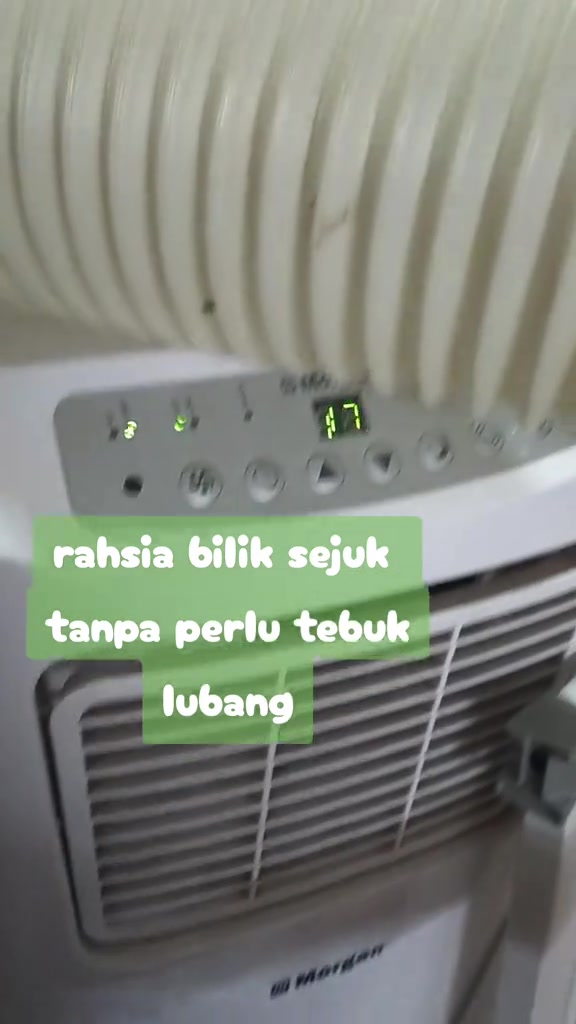 Panel kawalan portable aircond Morgan paparan 17 darjah Celsius dengan hose berlingkar di atas unit