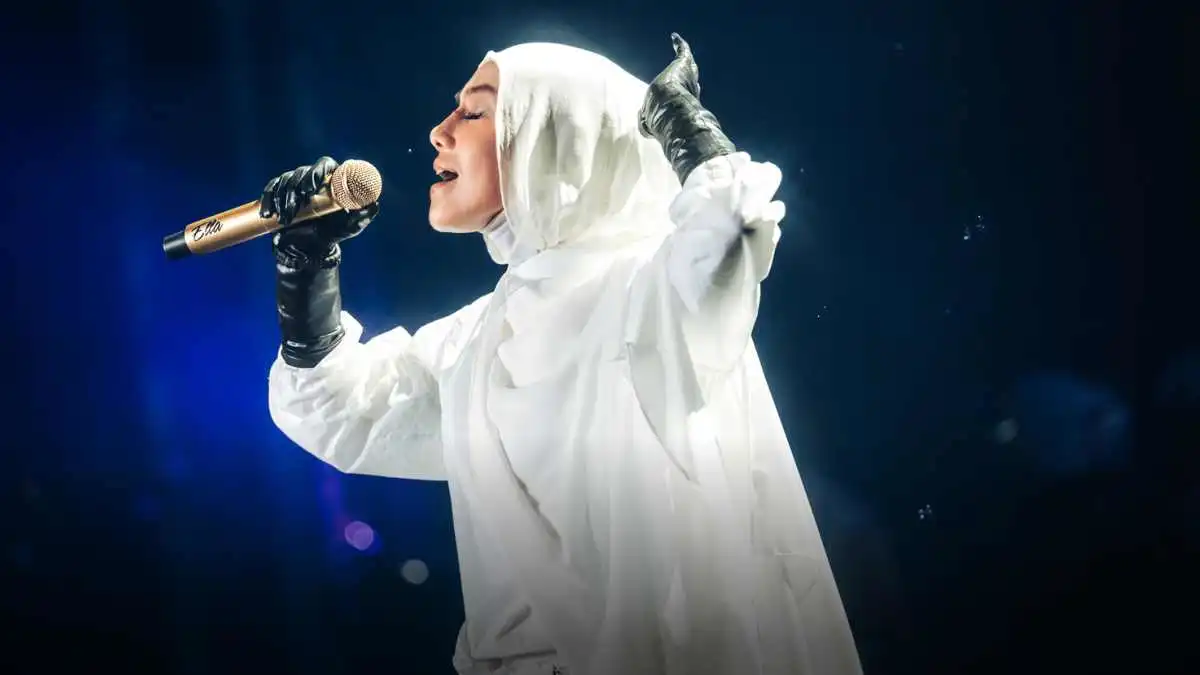 Ratu Rock Tutup Perjalanan Legendaris dengan Konsert Spektakuler Bersama Dua Penyanyi Bintang